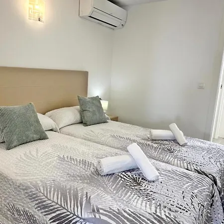 Rompeolas - Alquiler Solo A Familias Apartment Gandía