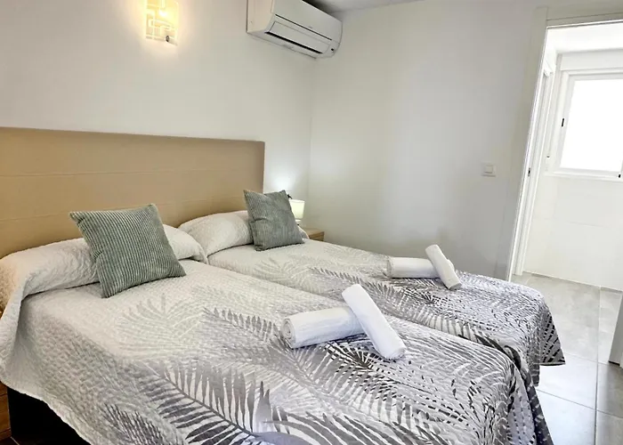 Rompeolas - Alquiler Solo A Familias Apartment Gandía